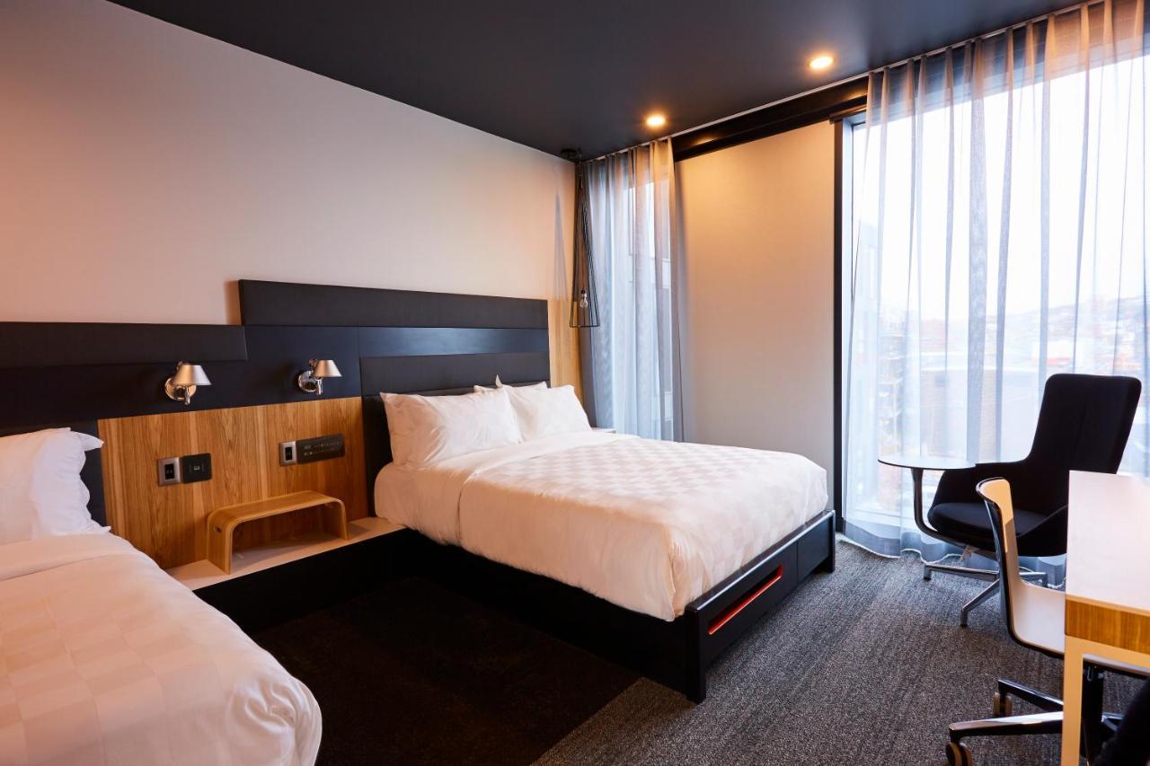 Alt Hotel Calgary University District Εξωτερικό φωτογραφία