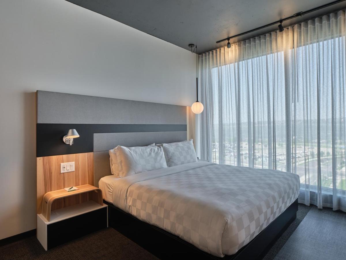 Alt Hotel Calgary University District Εξωτερικό φωτογραφία